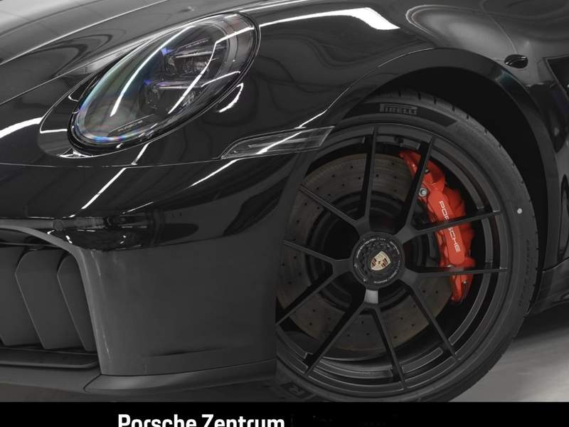 Porsche 911 (992)