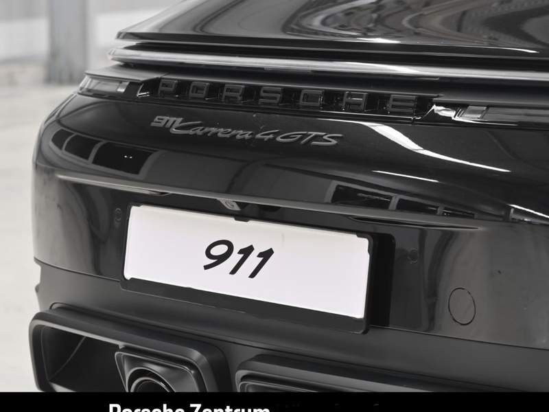 Porsche 911 (992)