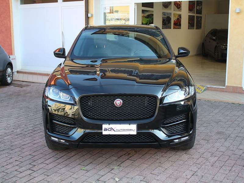 Jaguar F-Pace