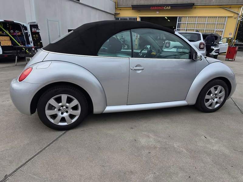 Volkswagen New Beetle
