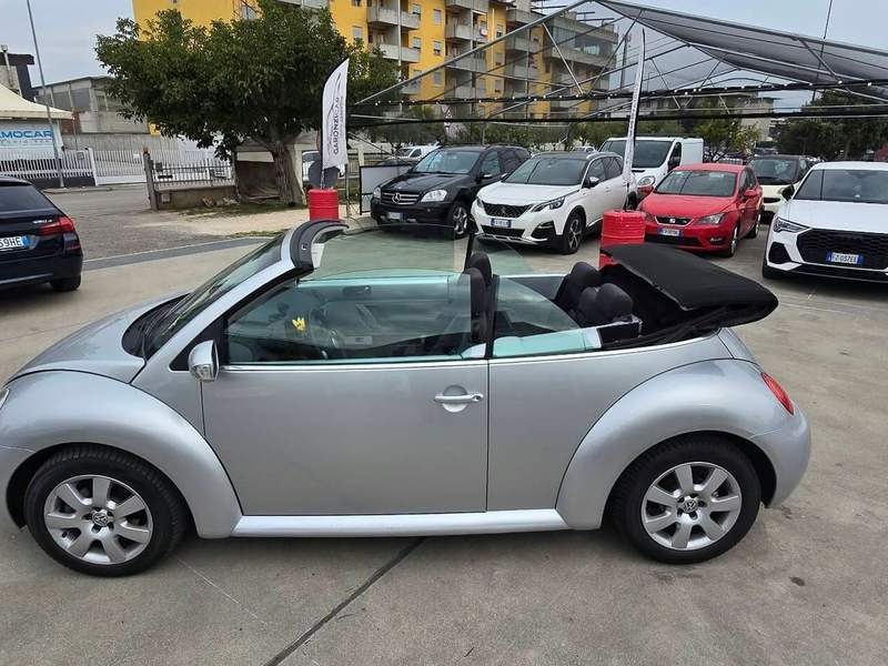 Volkswagen New Beetle