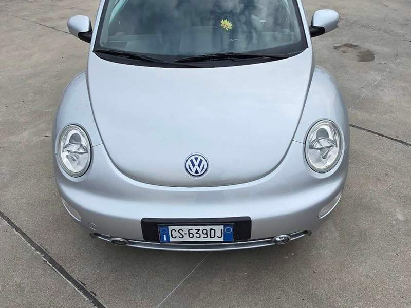 Volkswagen New Beetle