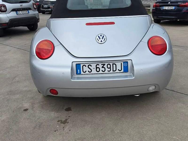 Volkswagen New Beetle
