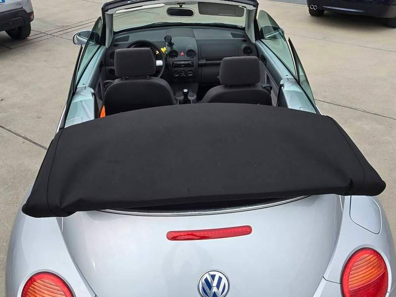 Volkswagen New Beetle