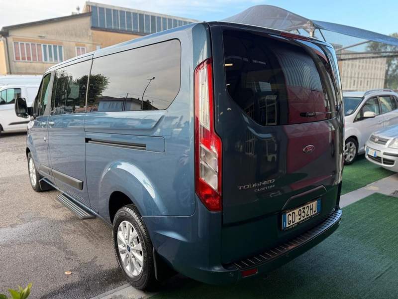 Ford Tourneo Custom