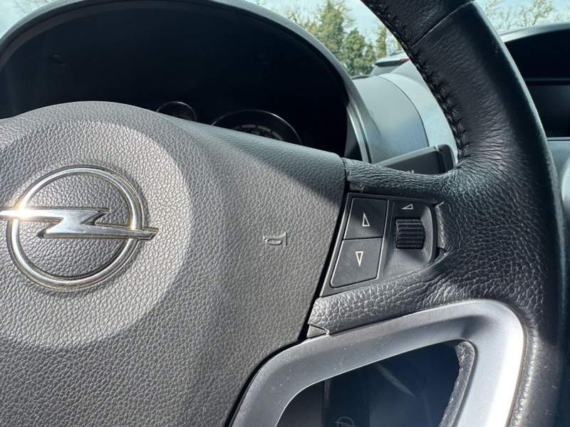 Opel Antara