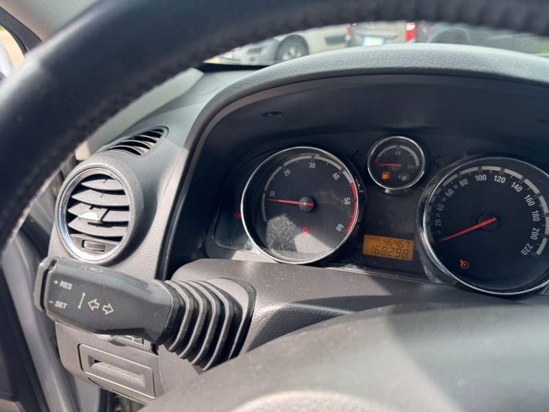 Opel Antara