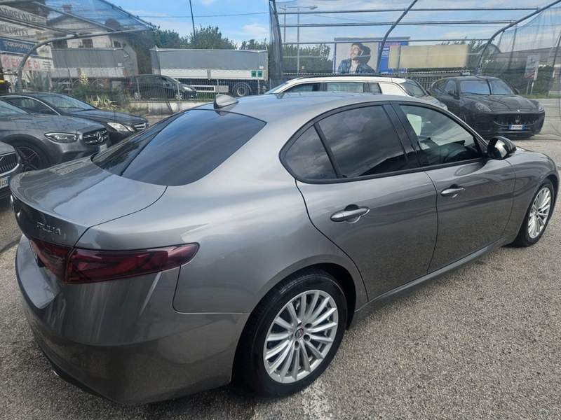 Alfa Romeo Giulia