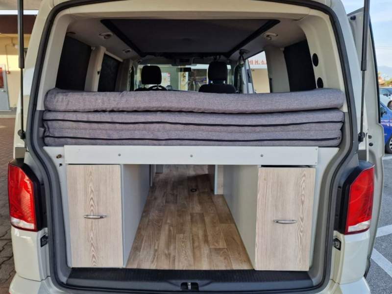 Volkswagen Caravelle