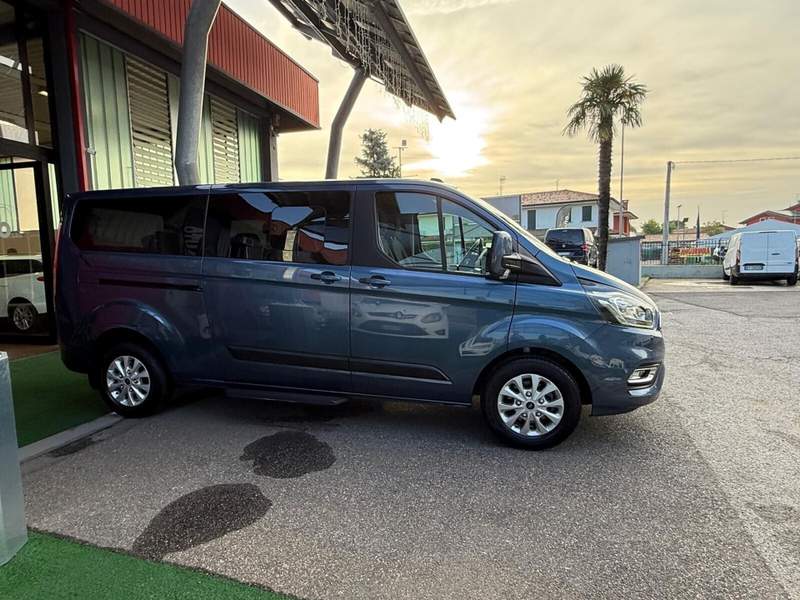 Ford Tourneo Custom