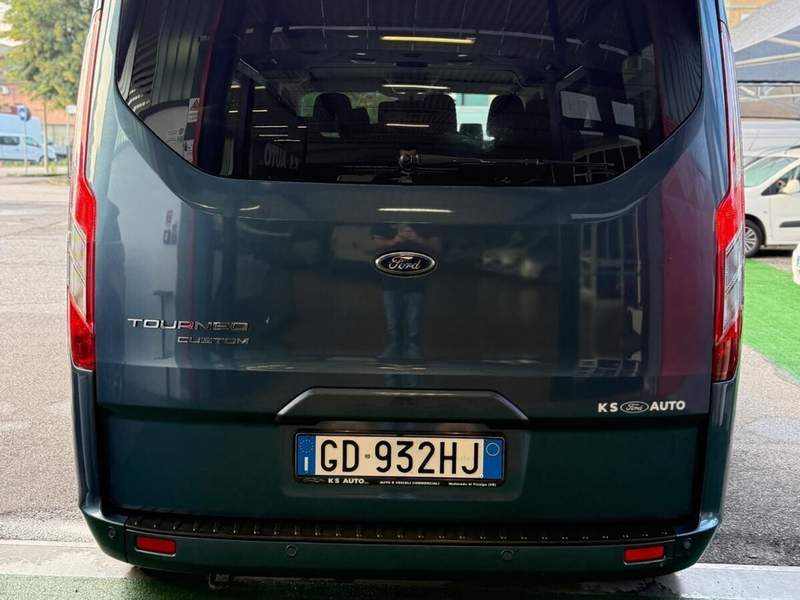 Ford Tourneo Custom
