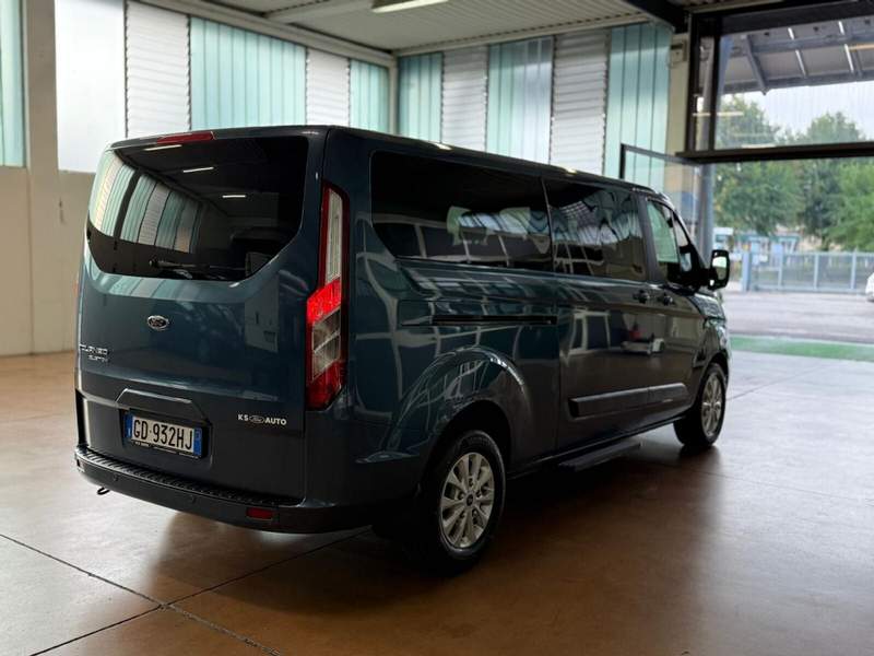 Ford Tourneo Custom