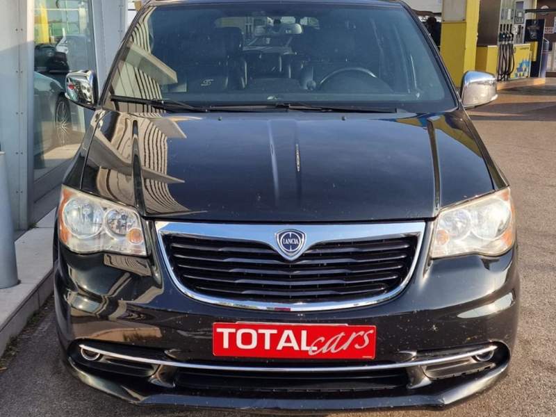 Lancia Voyager