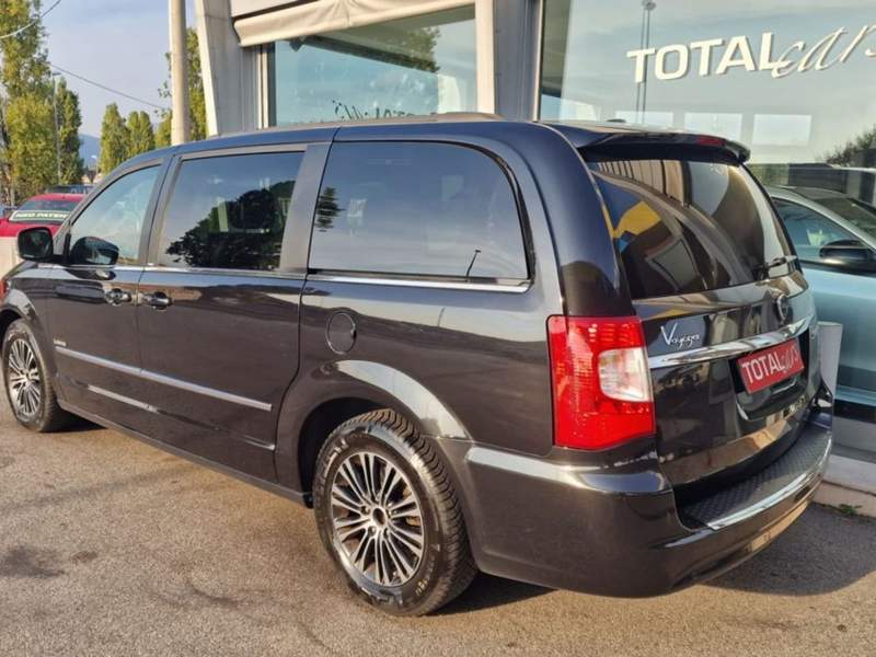 Lancia Voyager