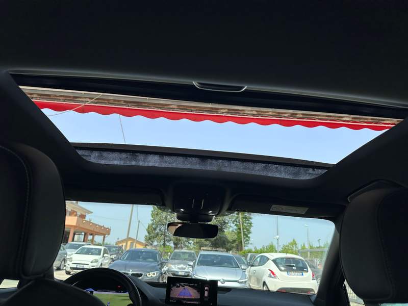 Audi SQ2