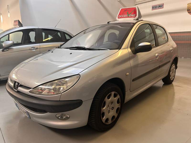 Peugeot 206
