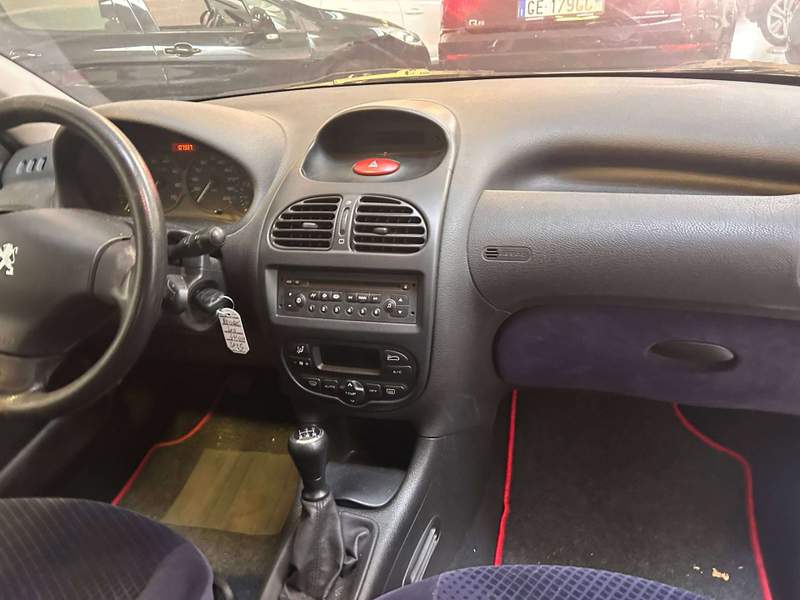Peugeot 206