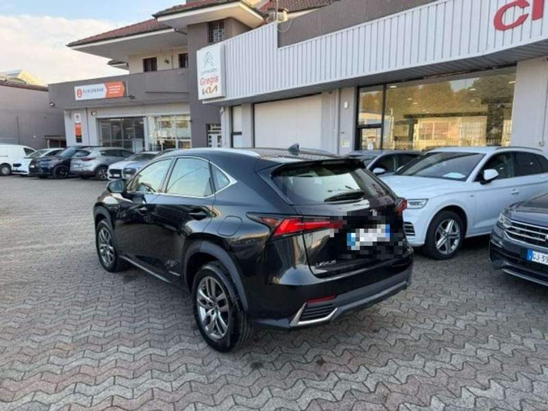Lexus NX