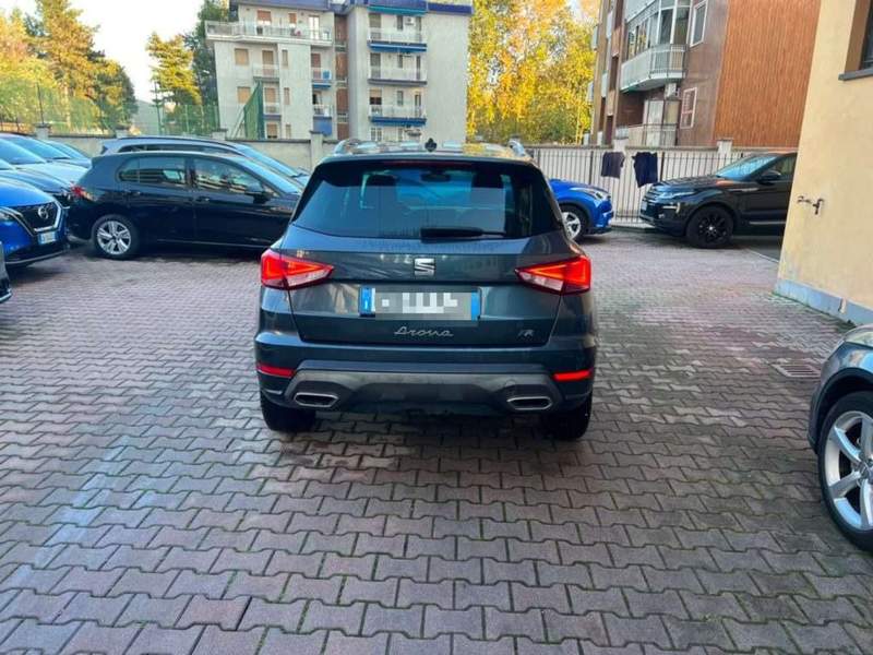 Seat Arona