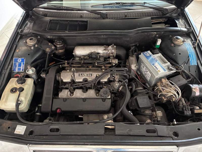 Lancia Thema