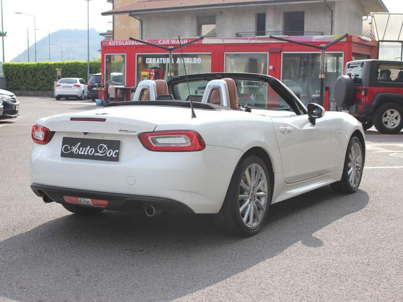 Fiat 124 spider