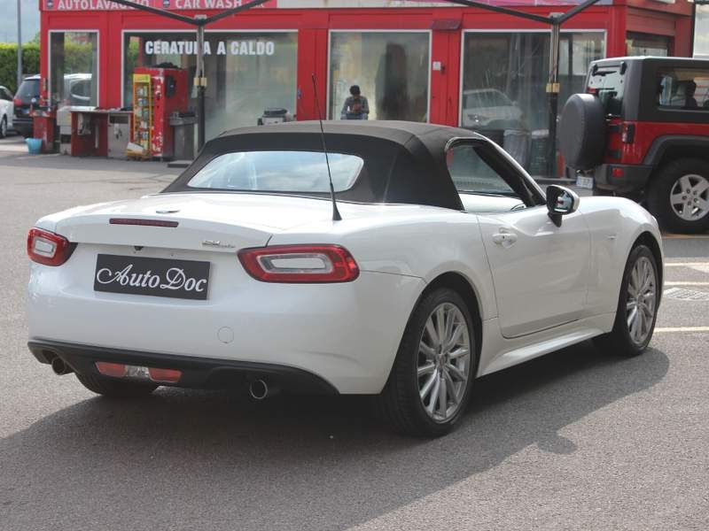 Fiat 124 spider