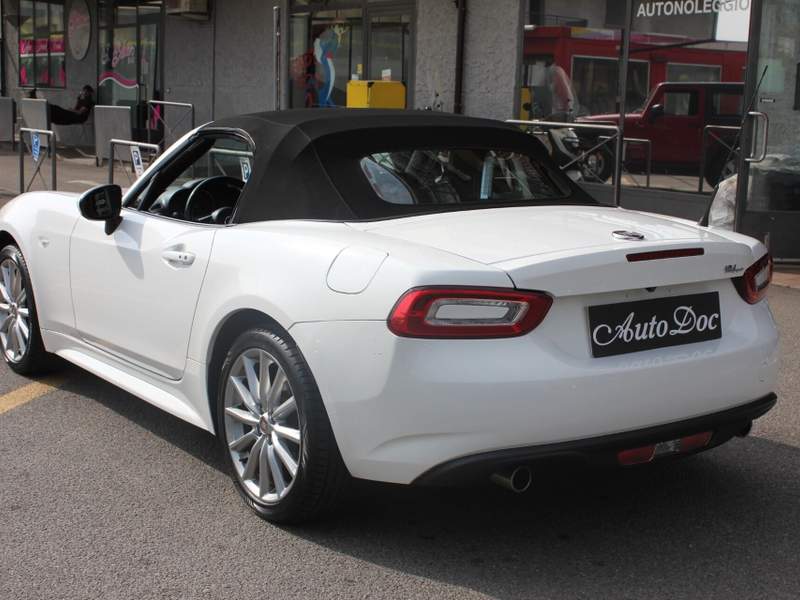 Fiat 124 spider