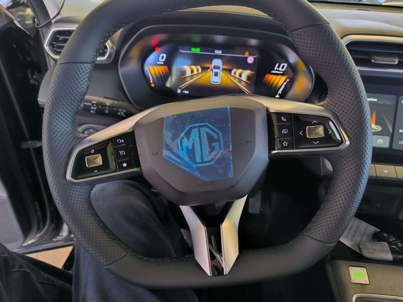 MG ZS