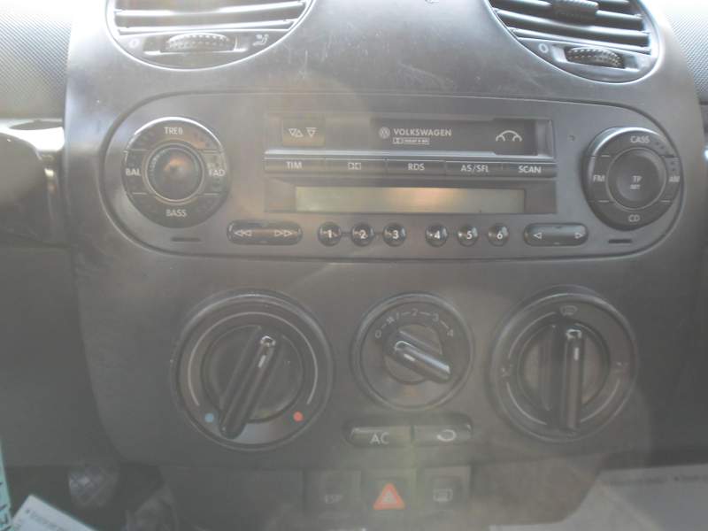Volkswagen New Beetle