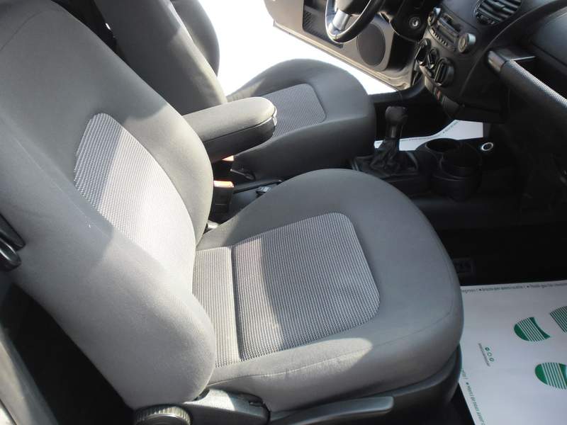 Volkswagen New Beetle
