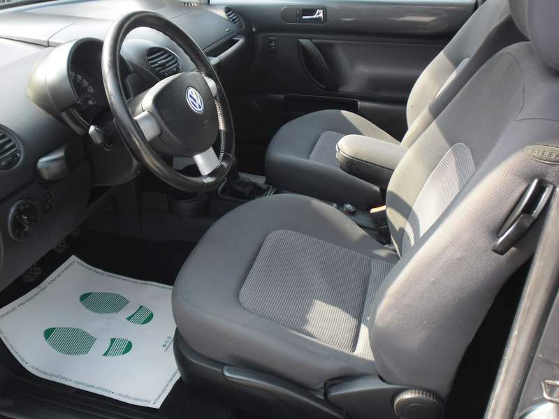 Volkswagen New Beetle