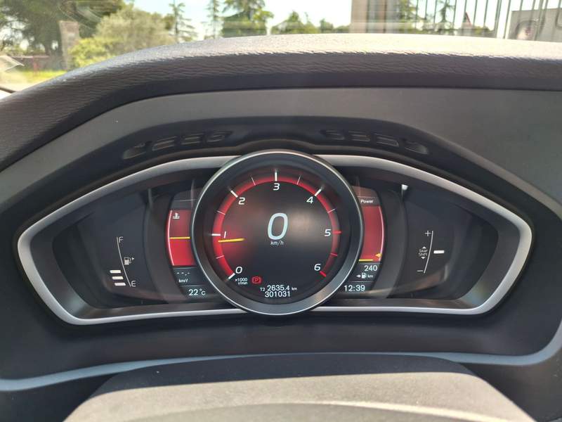 Volvo V40