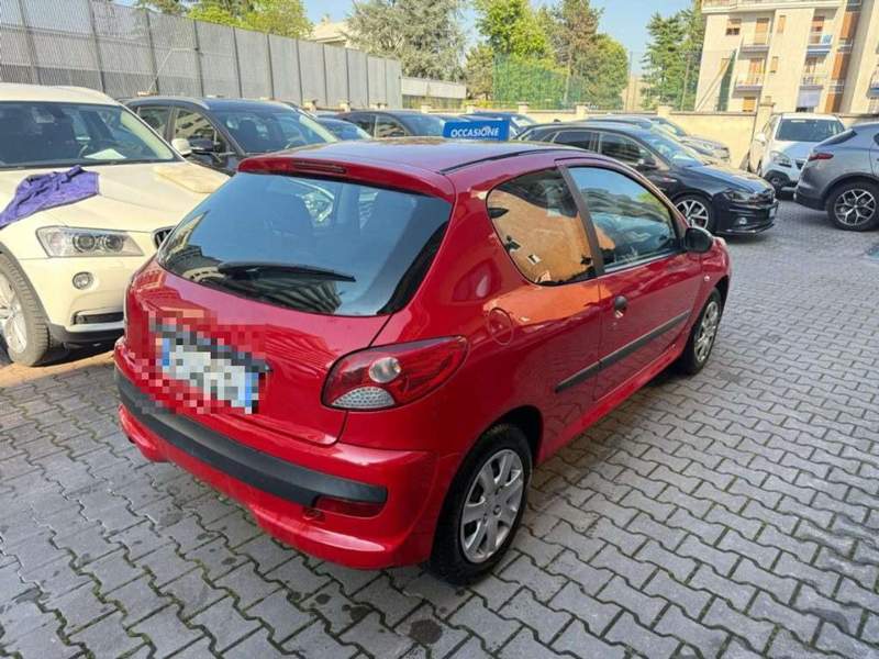 Peugeot 206
