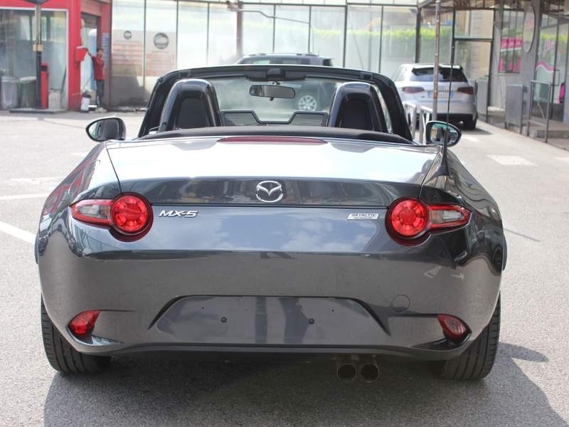Mazda MX-5
