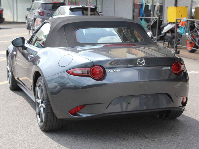 Mazda MX-5