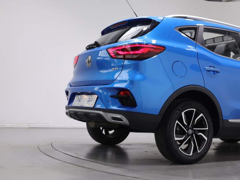 MG ZS