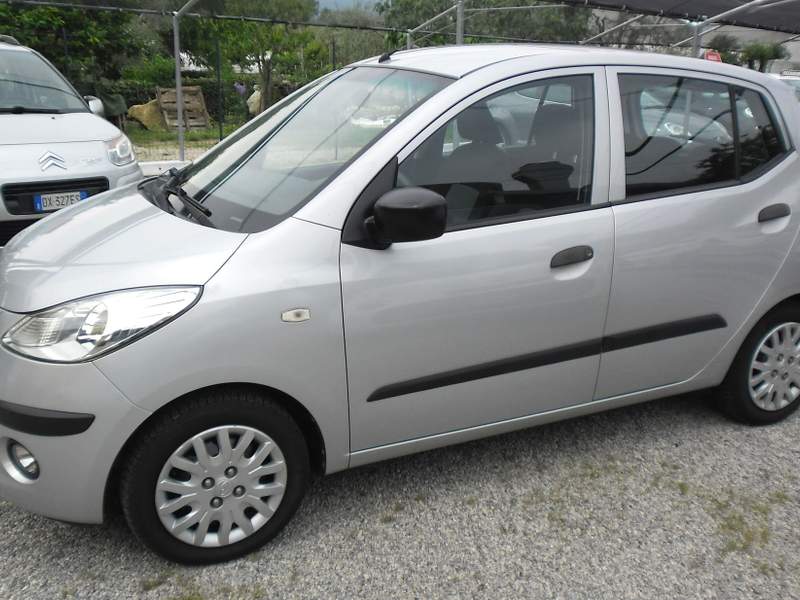 Hyundai i10