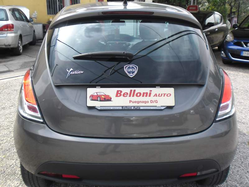Lancia Ypsilon