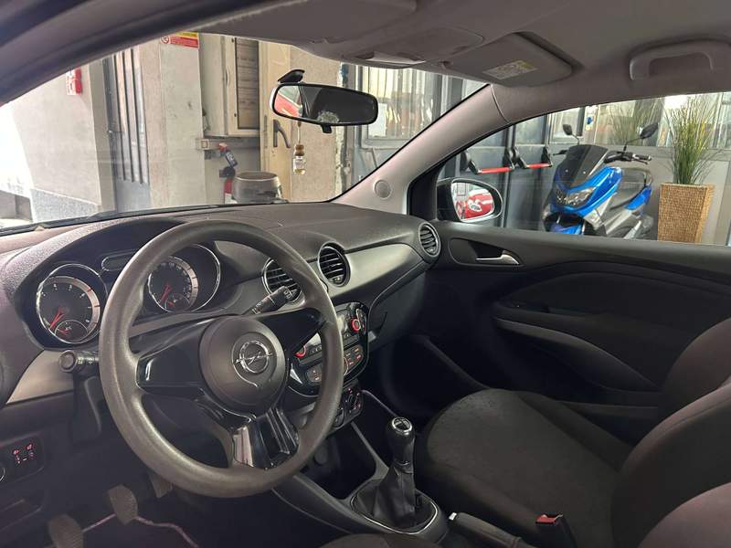 Opel Adam