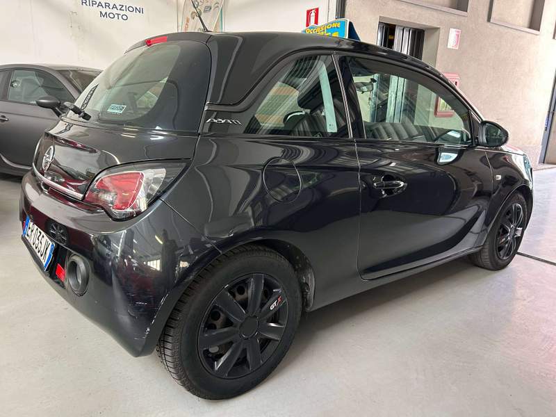 Opel Adam