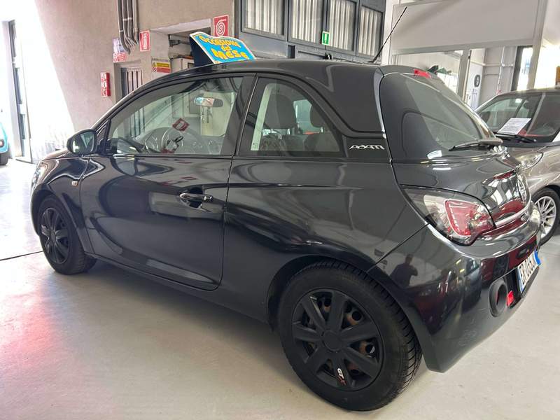 Opel Adam
