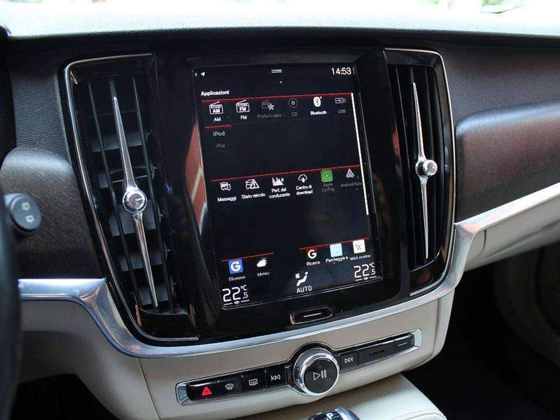 Volvo V90 Cross Country