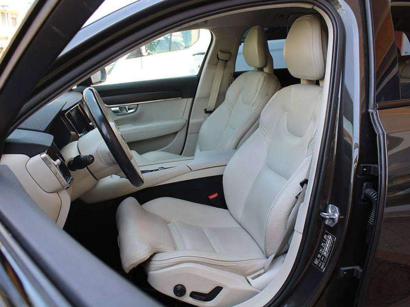 Volvo V90 Cross Country
