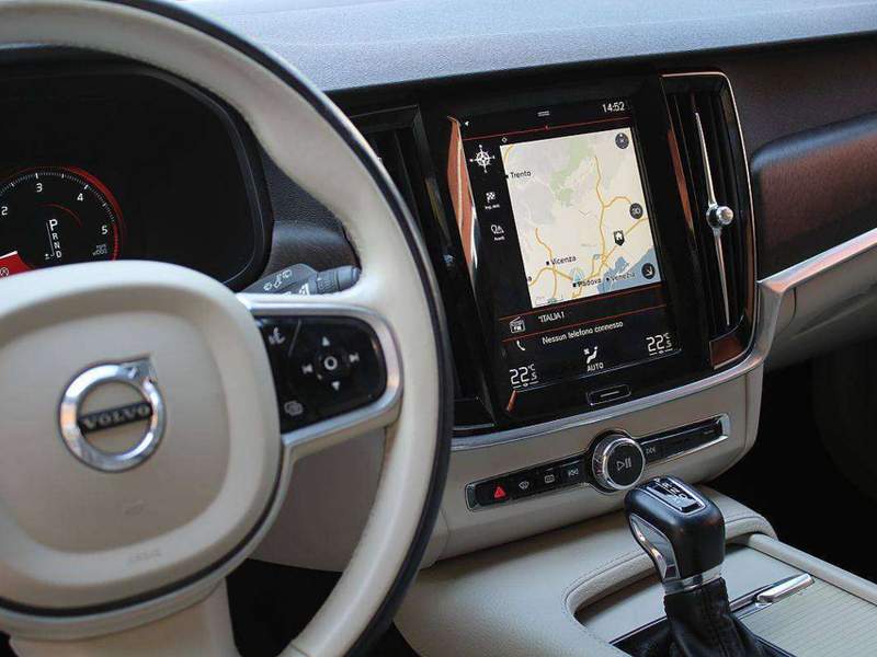 Volvo V90 Cross Country