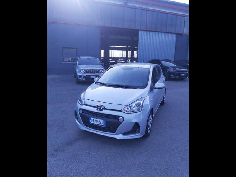 Hyundai i10