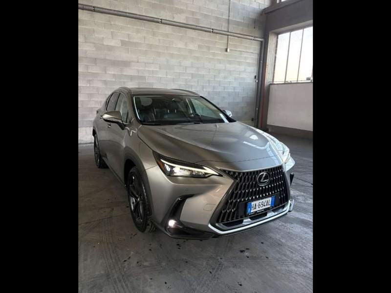 Lexus NX