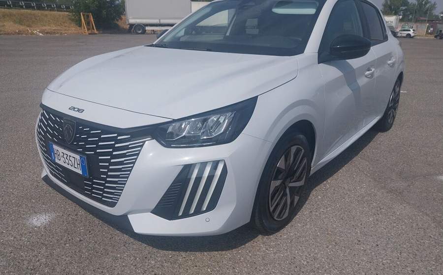 Peugeot 208