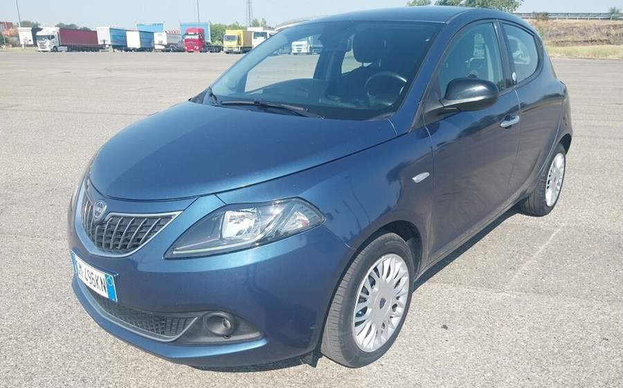 Lancia Ypsilon