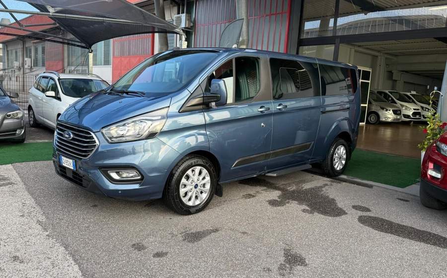 Ford Tourneo Custom