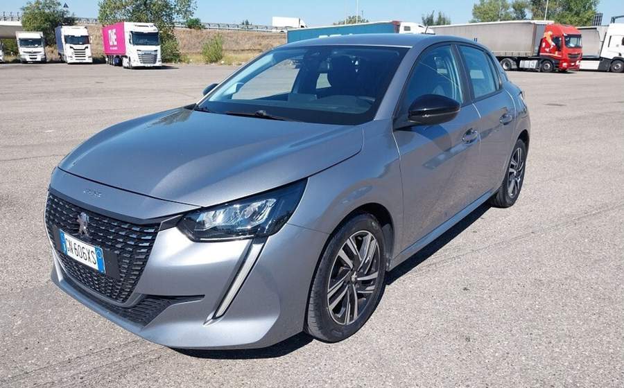 Peugeot 208
